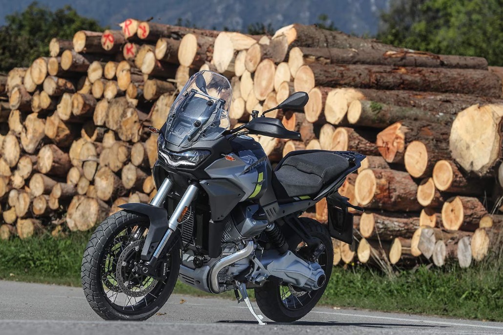 Moto Guzzi Stelvio 2024 preview 2
