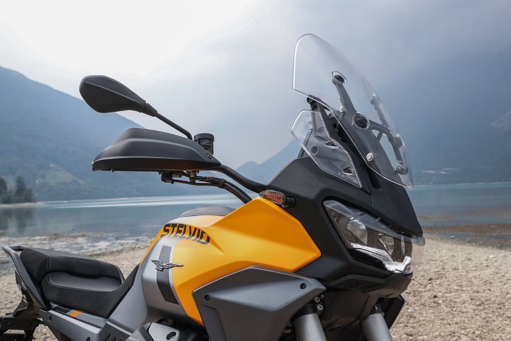 Moto Guzzi Stelvio 2024 preview 7