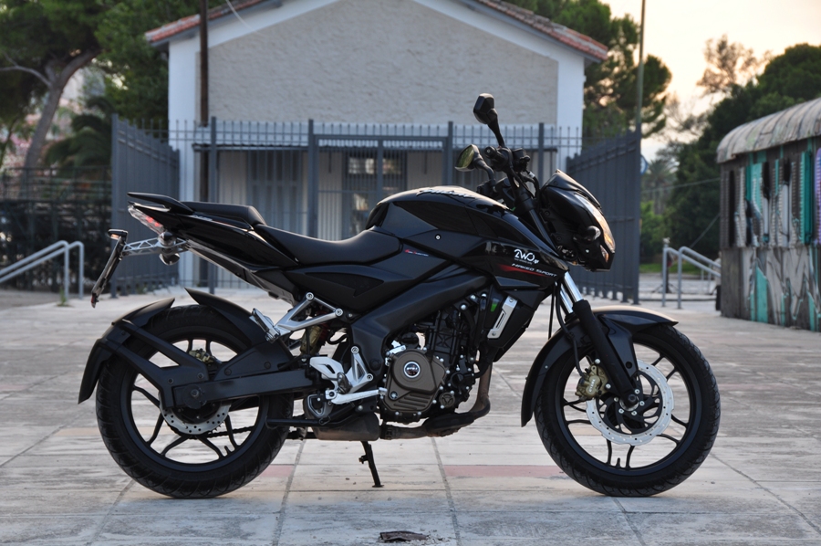 Bajaj NS200 Pulsar 8