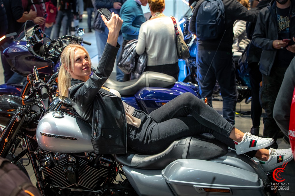 EICMA 2019 Girls 4