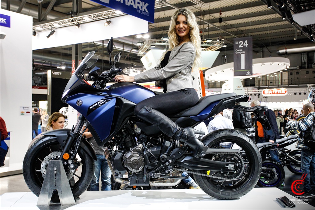 EICMA 2019 Girls 48