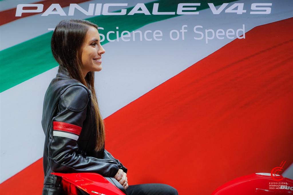 EICMA 2019 Girls 5