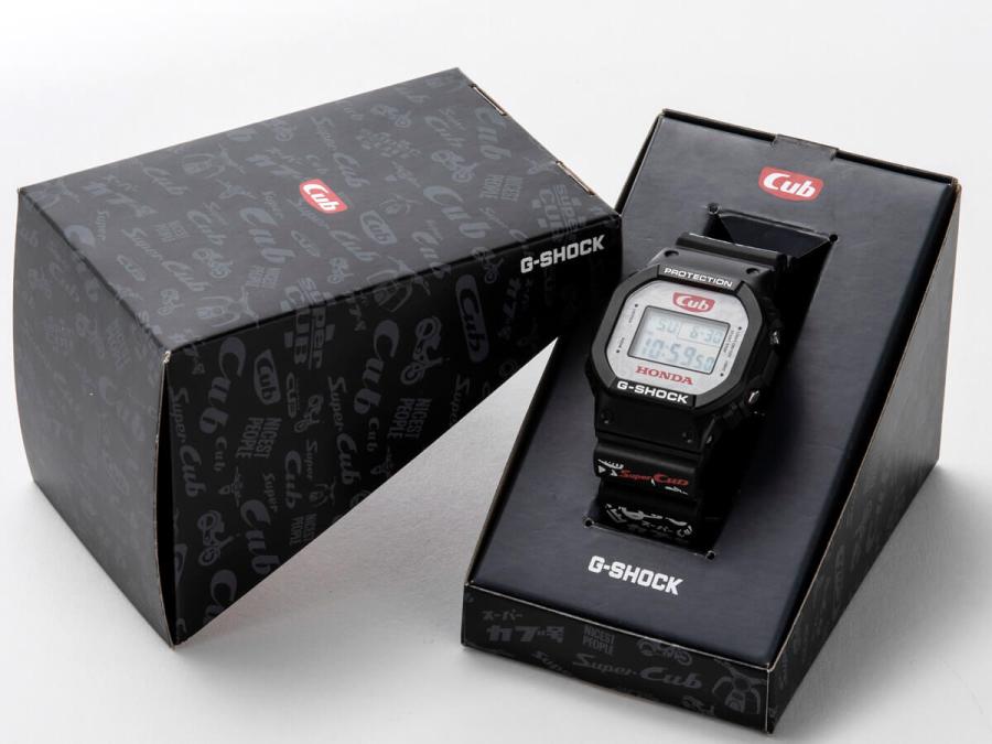 Honda Super Cub G Shock DW 5600 box