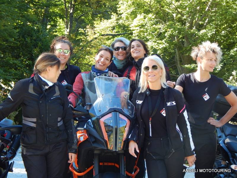 womenss ride andeli mototouring 14