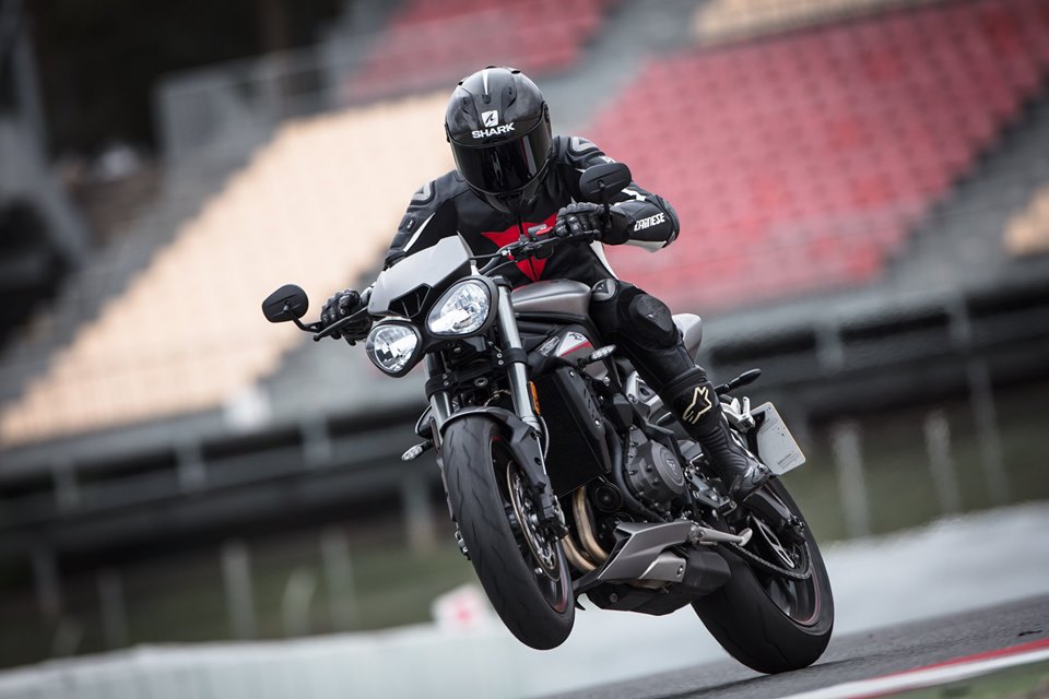 triumph street triple rs 2019 prosfora 2