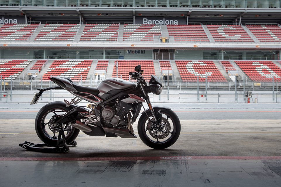 triumph street triple rs 2019 prosfora 5