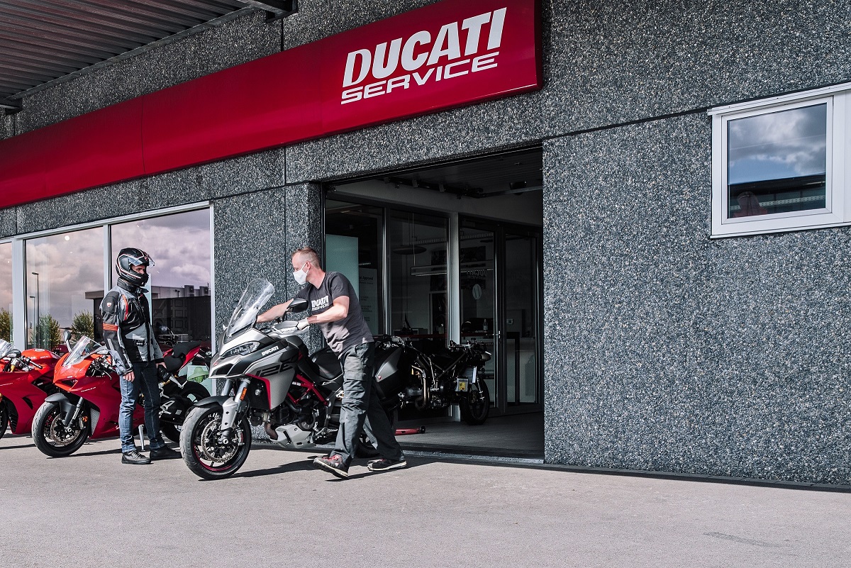 DUCATI CARES 4