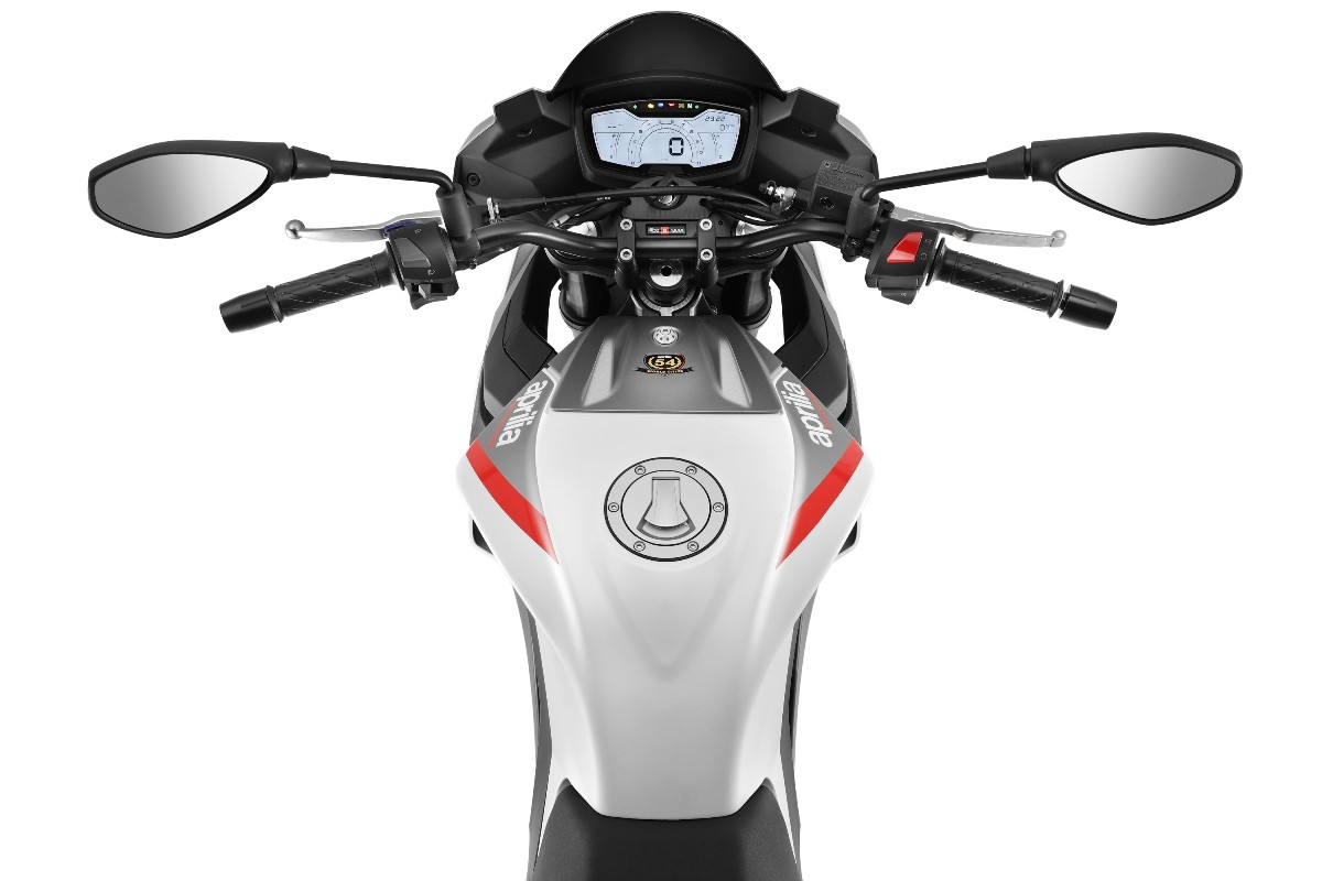 04 aprilia tuono 125