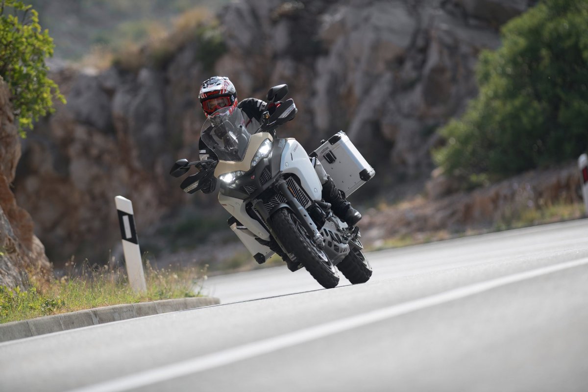 DUCATI MULTISTRADA 1260 ENDURO TRAVEL EDITION 1