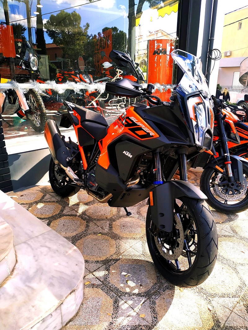 KTM 1290 SUPER ADVENTURE S timi 2