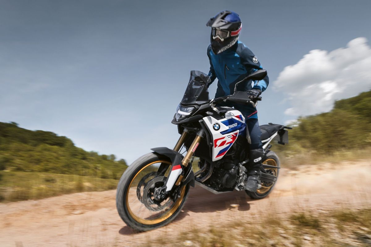 BMW F 900 GS 2