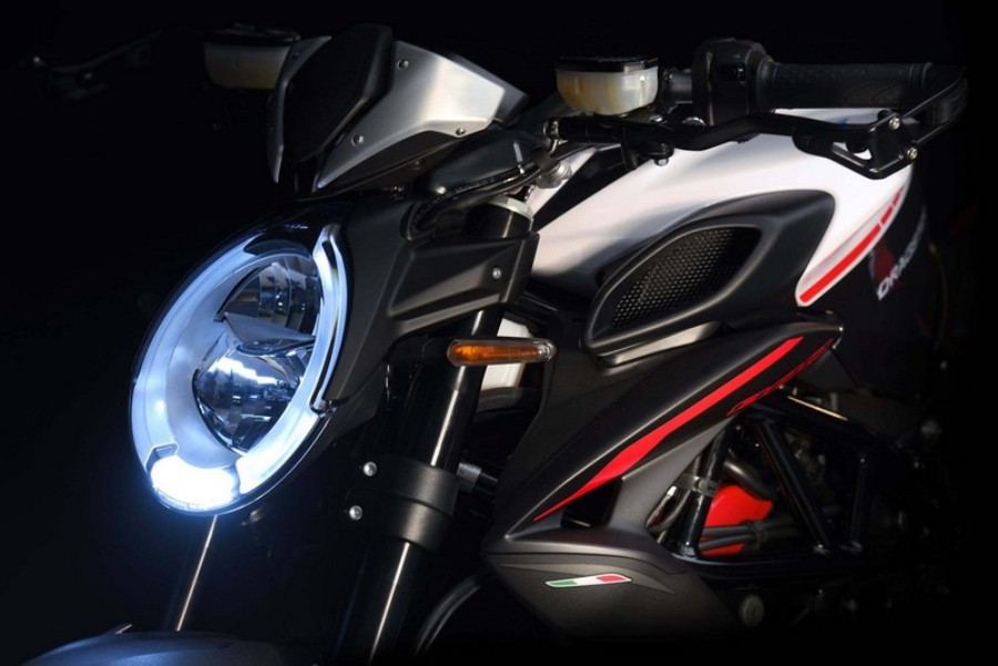 MV Agusta Brutale Dragster 800RR 3