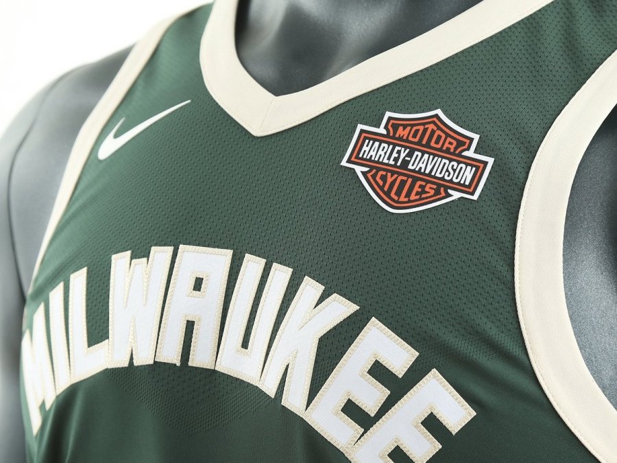 Bucks Antetonounbo 4