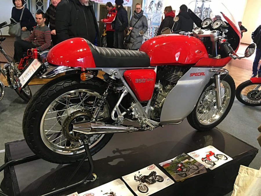 Jawa 350 special 4