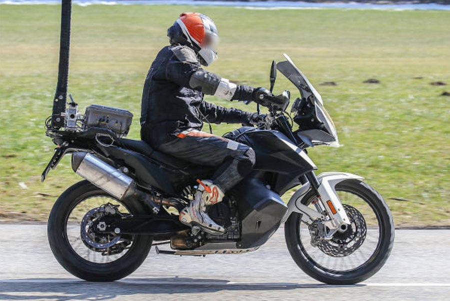 ktm 790 adventure 2