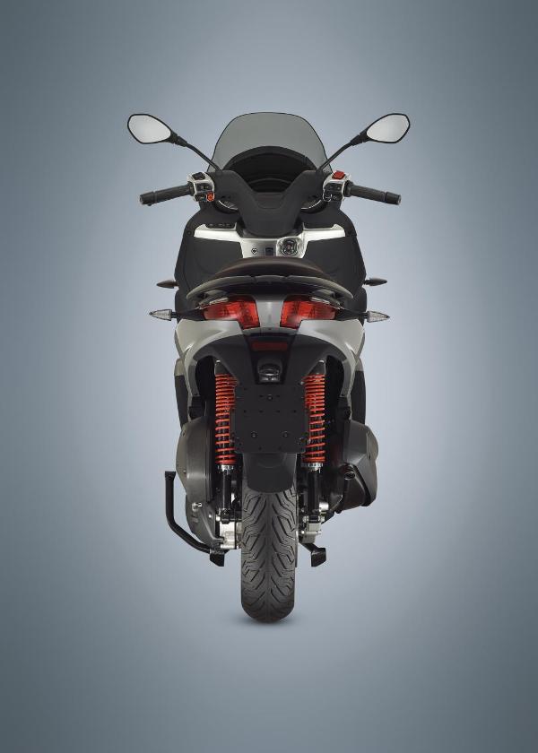 piaggio mp3 300 hpe 2