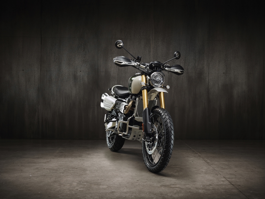 Scrambler 1200 Extreme Kit Front 3Q