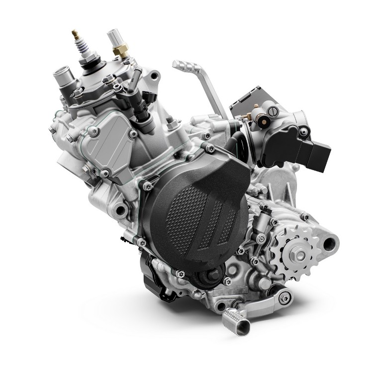 KTM 150 EXC TPI MY2020 engine left
