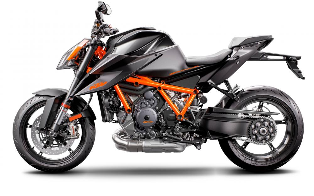 ktm 1290 super duke r 2020 12