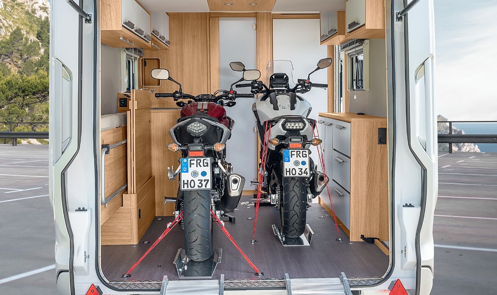 knaus deseo camper motosykleta 7