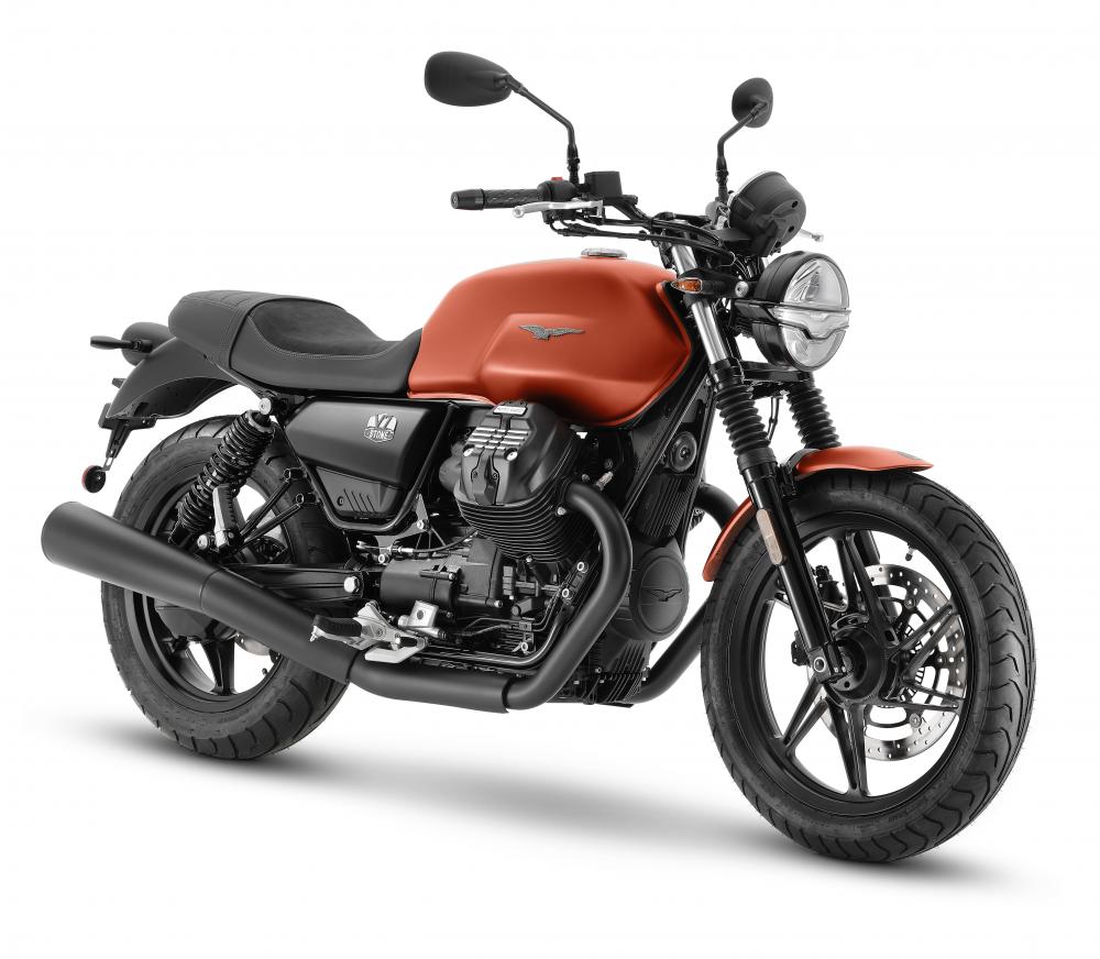 moto guzzi v7 stone 2021 1