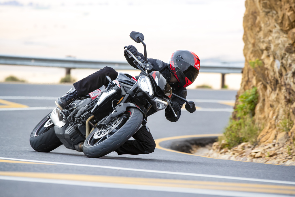 street triple r 20MY AZ4I7346 AB 1