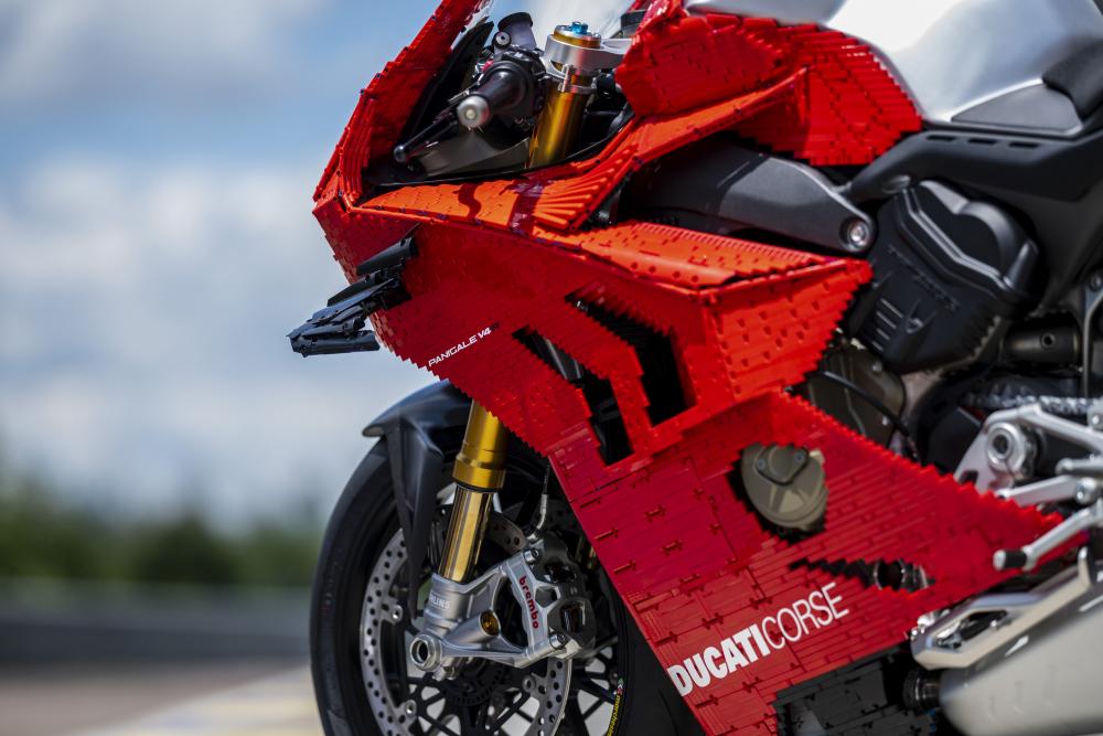 B ducati lego 3