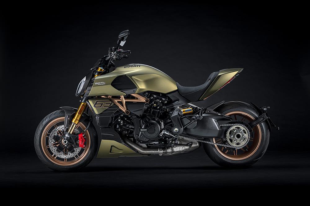 ducati diavel 1260 lamborghini 2021 10