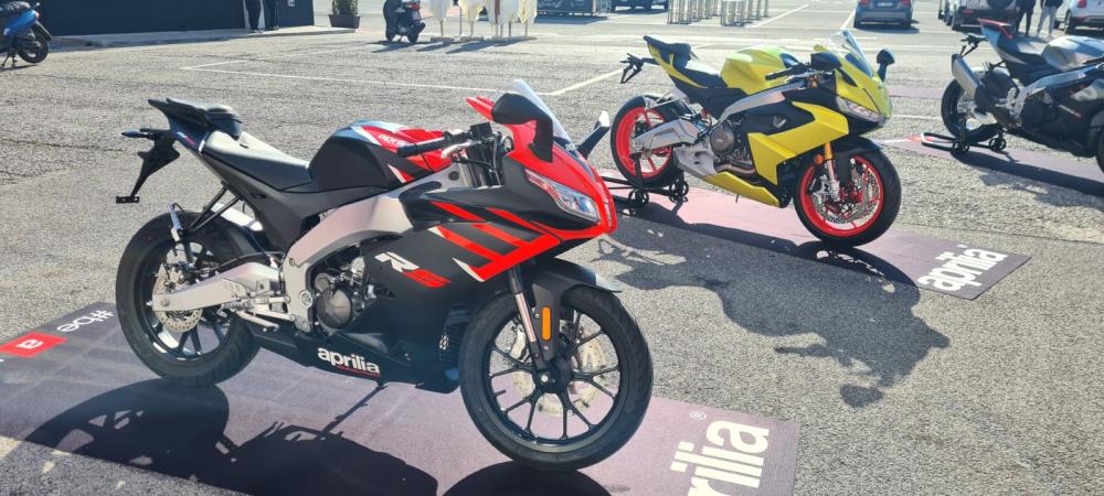 aprilia tuono125 rs125 2