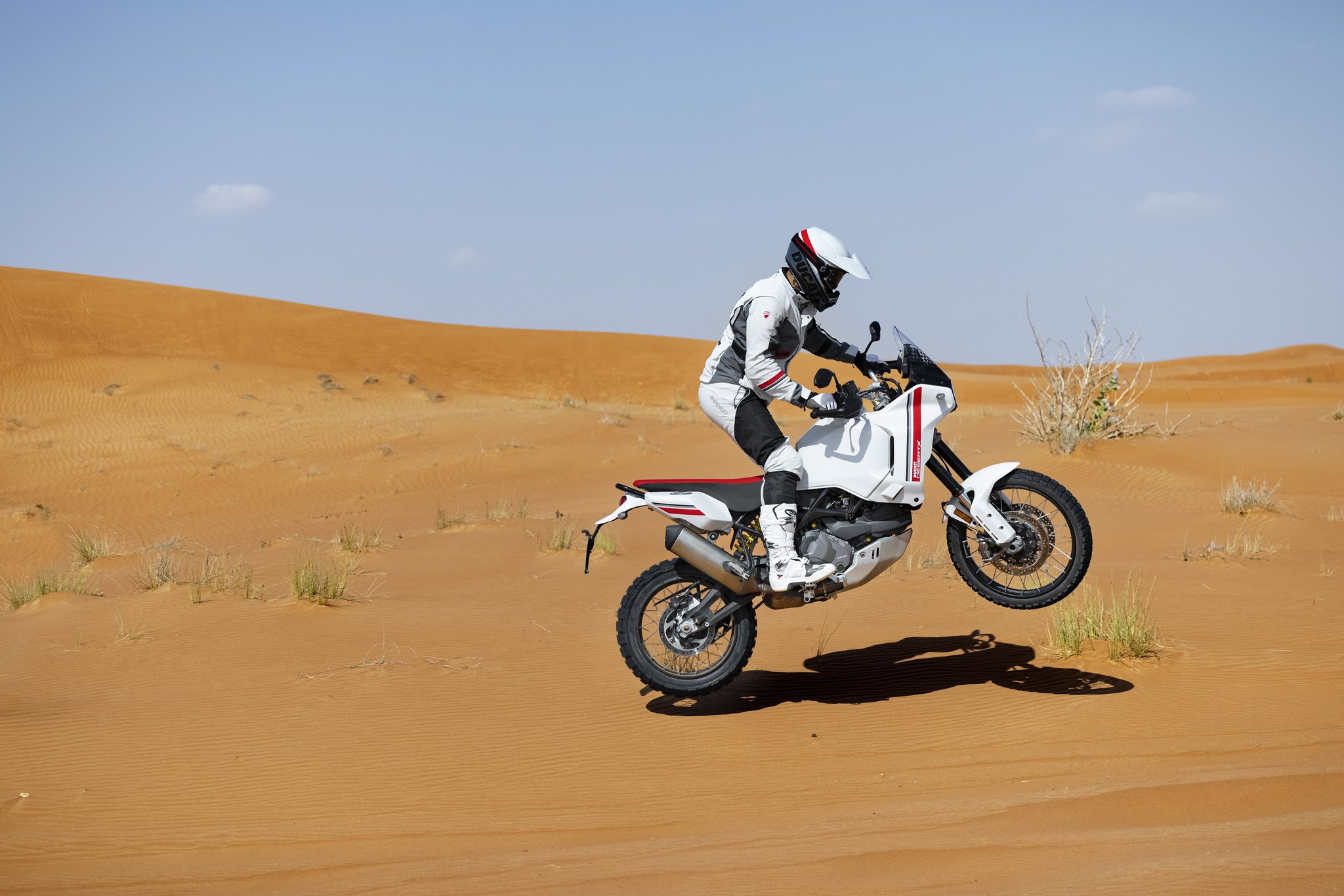 Ducati DesertX 2022 4
