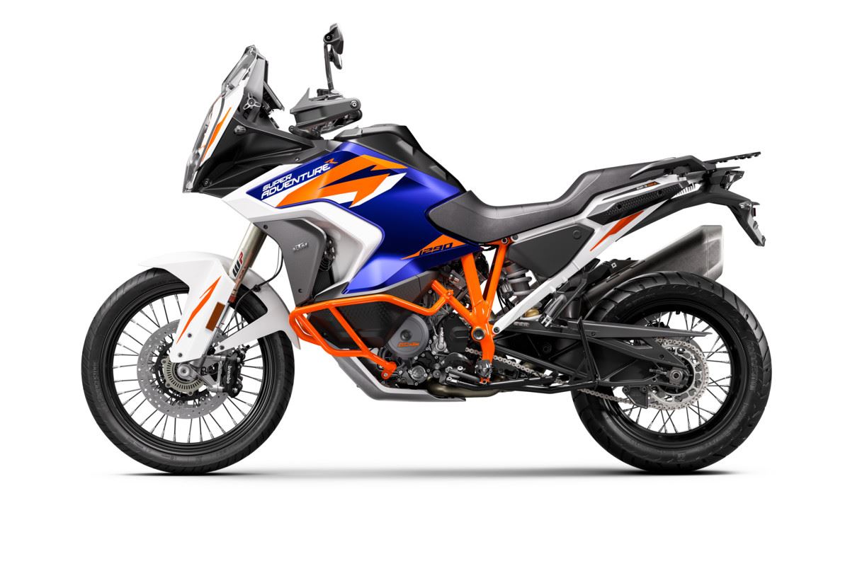 KTM 1290 SUPER ADVENTURE R Studio left