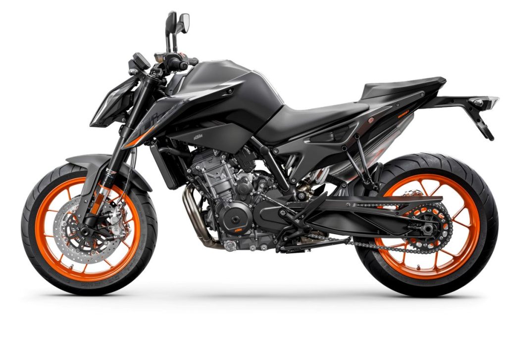 KTM 890 DUKE Studio black left 1