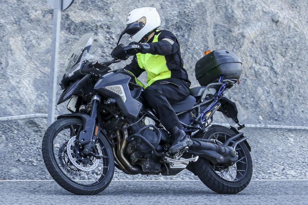 Triumph Tiger 2022 3