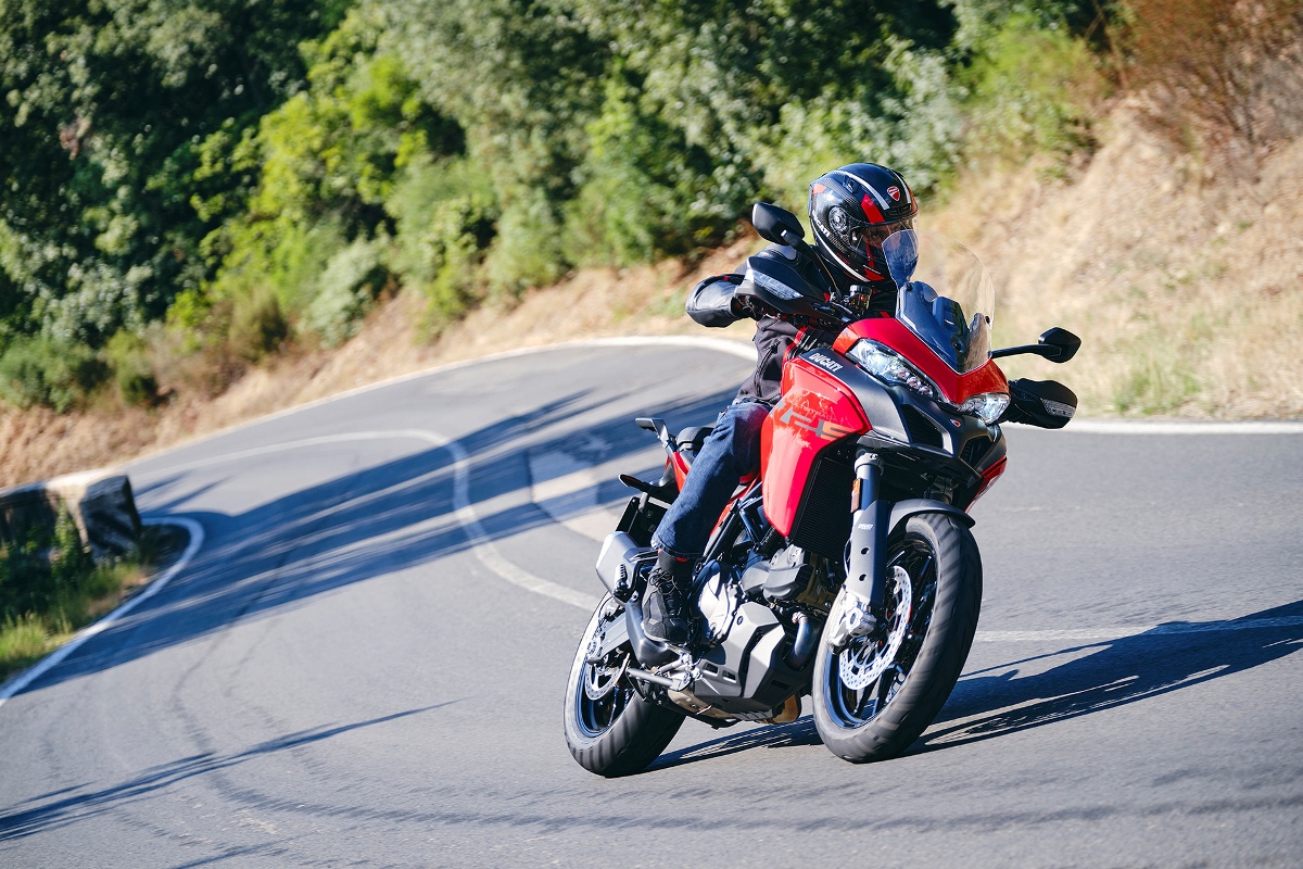 1 MY22 Ducati Multistrada V2S 2022 1