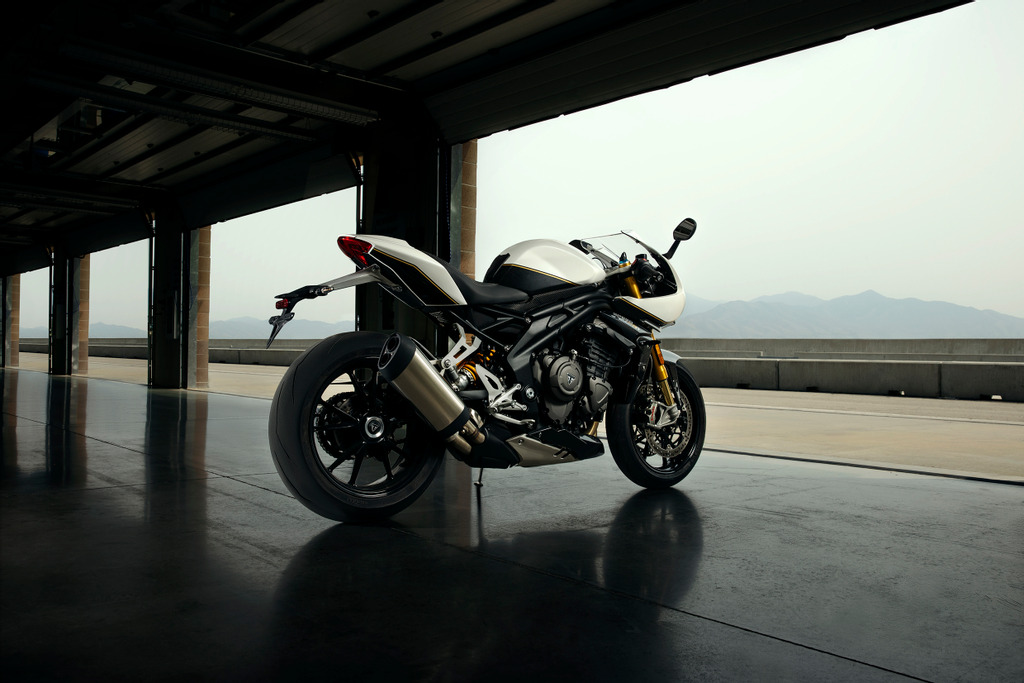 Speed Triple 1200 RR MY22 N4I2445 ML