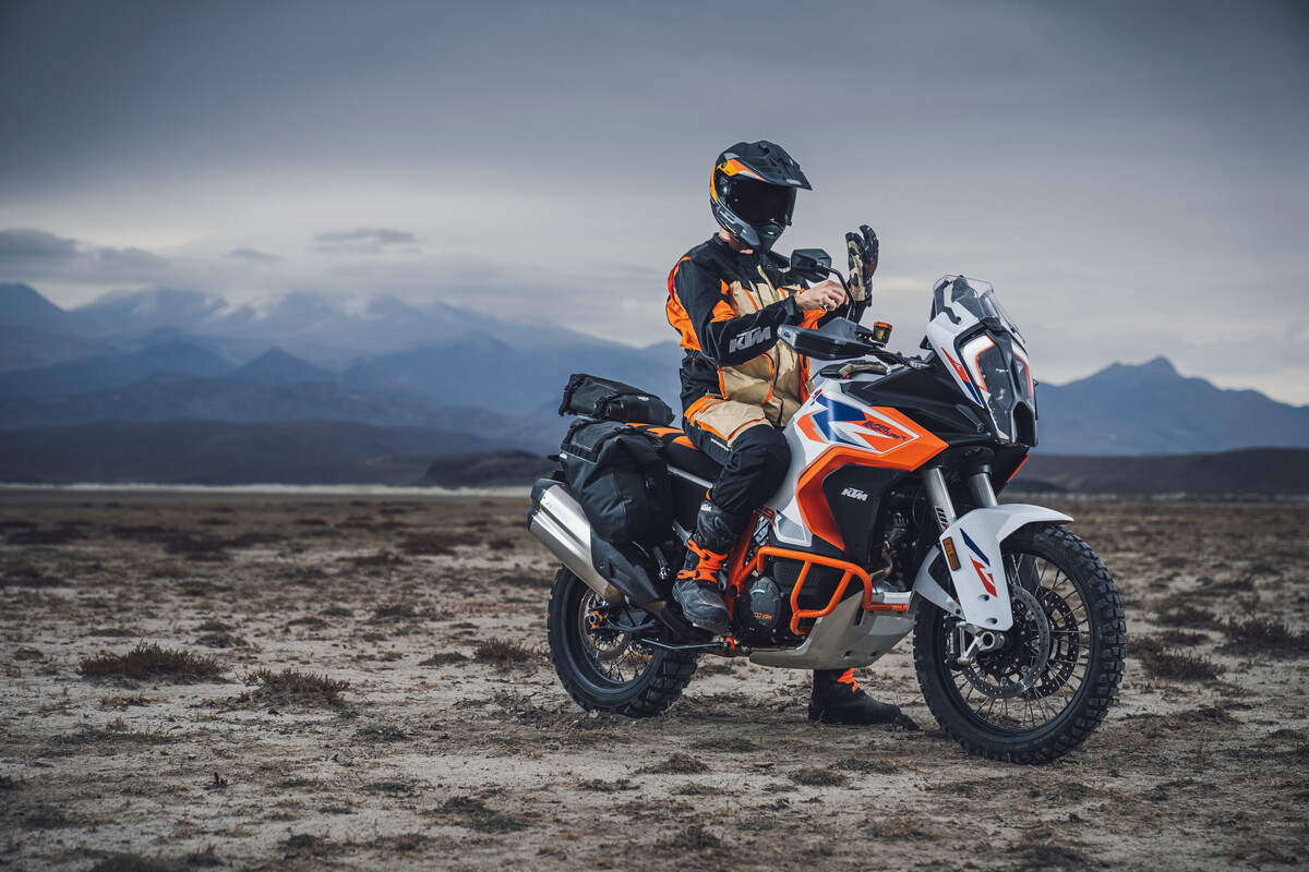 489058 MY23 KTM 1290 SUPER ADVENTURE R Static CAT B MY23 ADV R V2 MY23 KTM 1290 SUPER ADVENTURE R