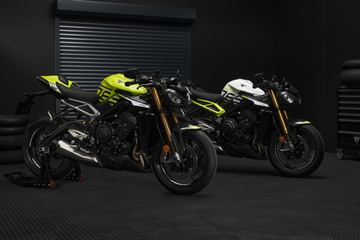 Street Triple Moto2 Both Colours