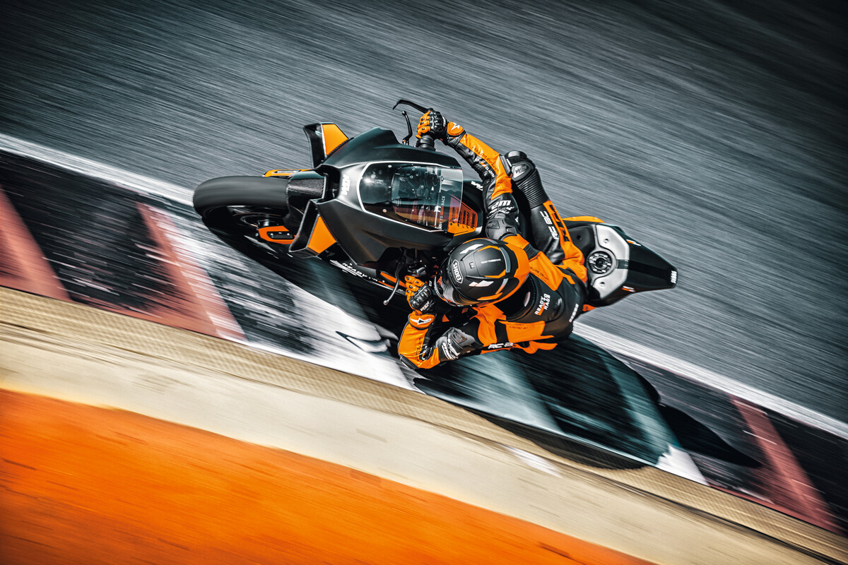 2023 KTM RC 8C 2