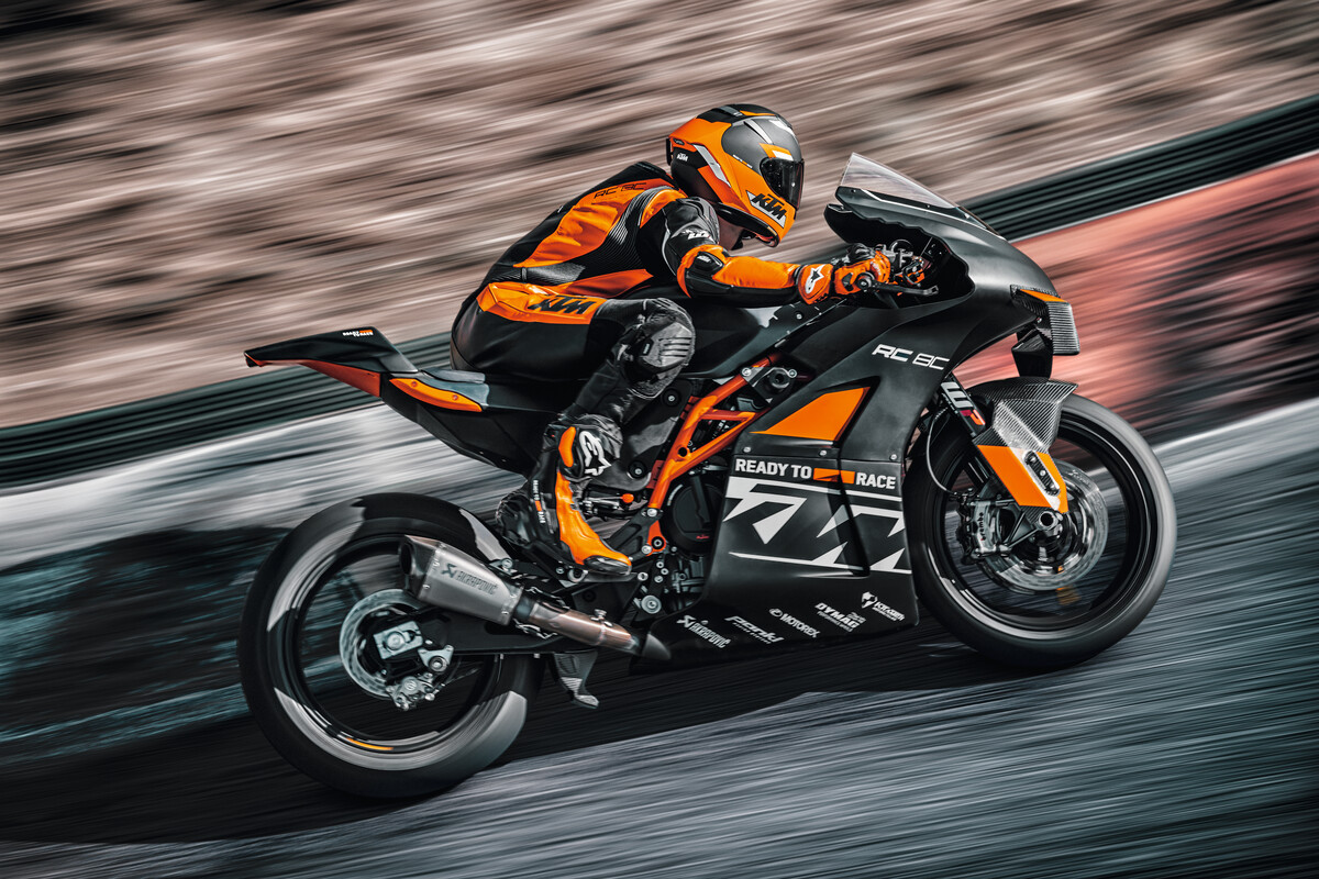 2023 KTM RC 8C 3