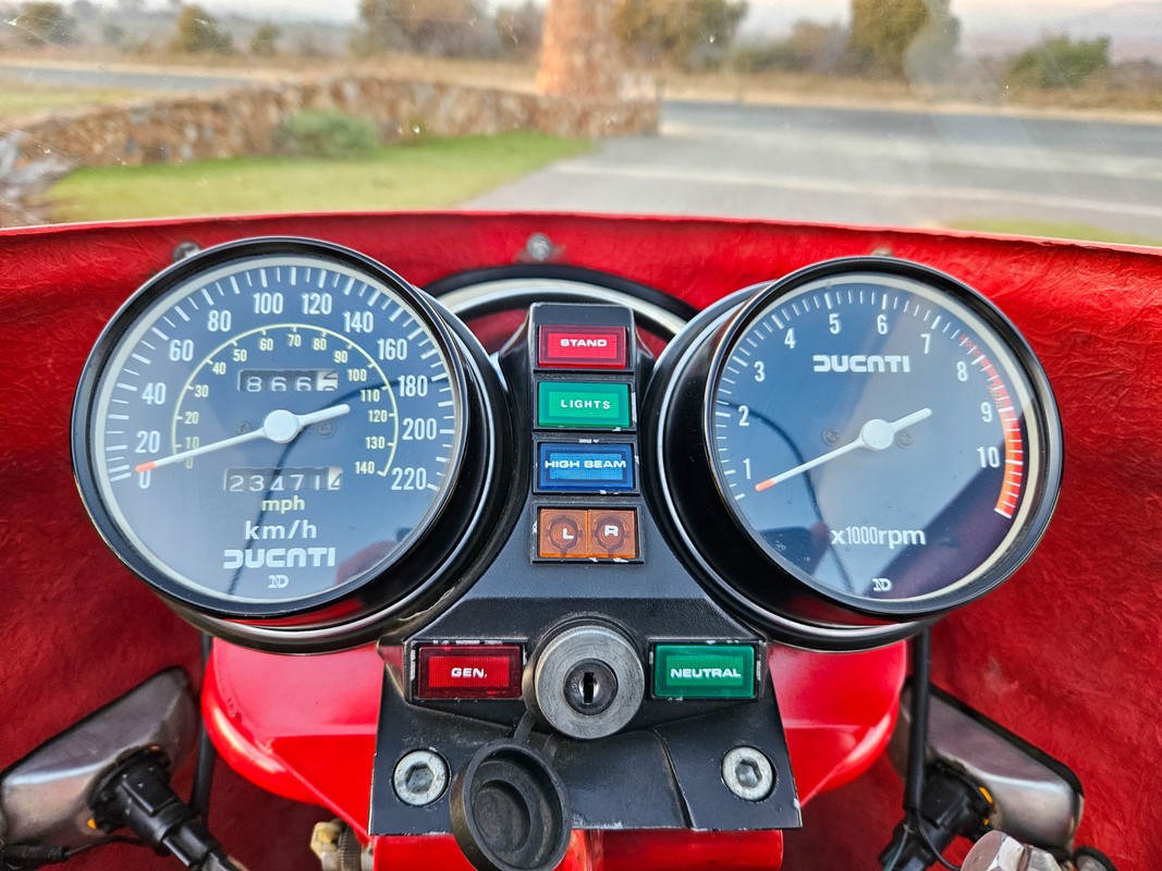 6 ducati 900 mhr