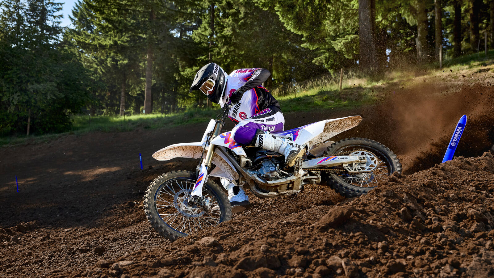 2024 YAM YZ250FSV EU PWS1 ACT 006 03 preview