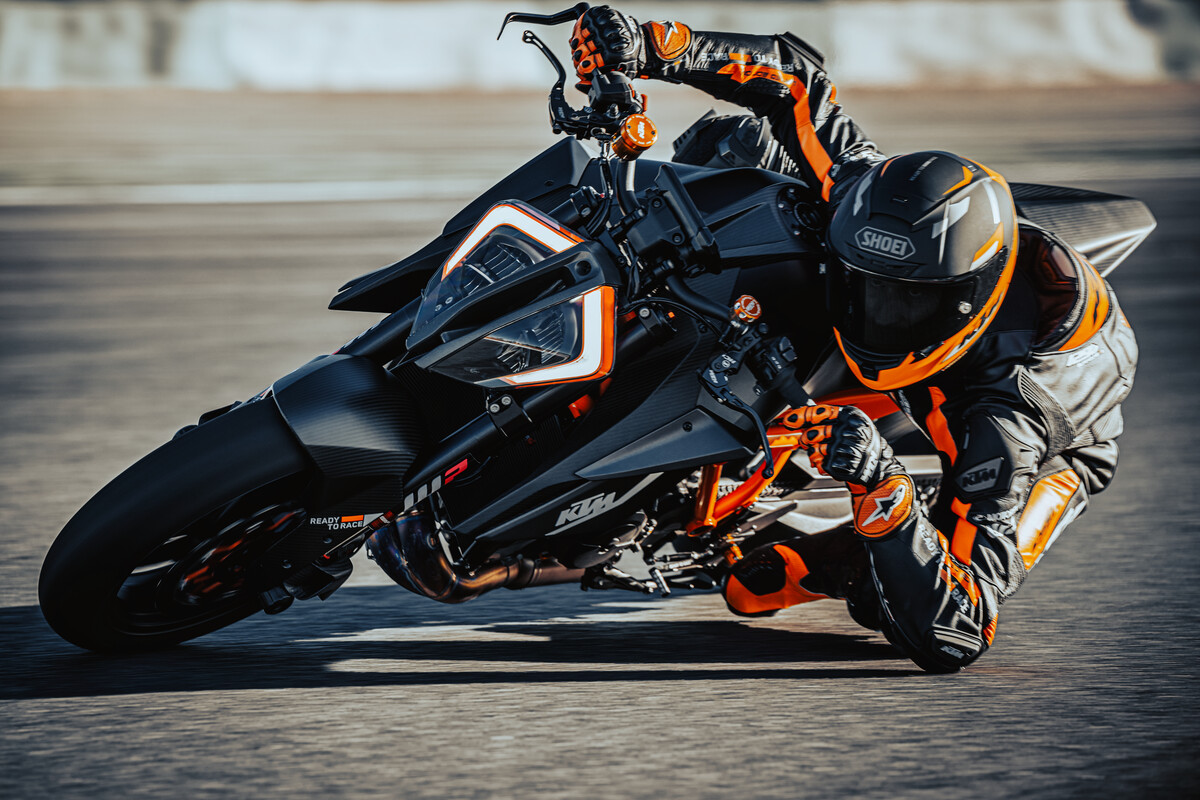 ktm 1290 super duke rr 2023 11