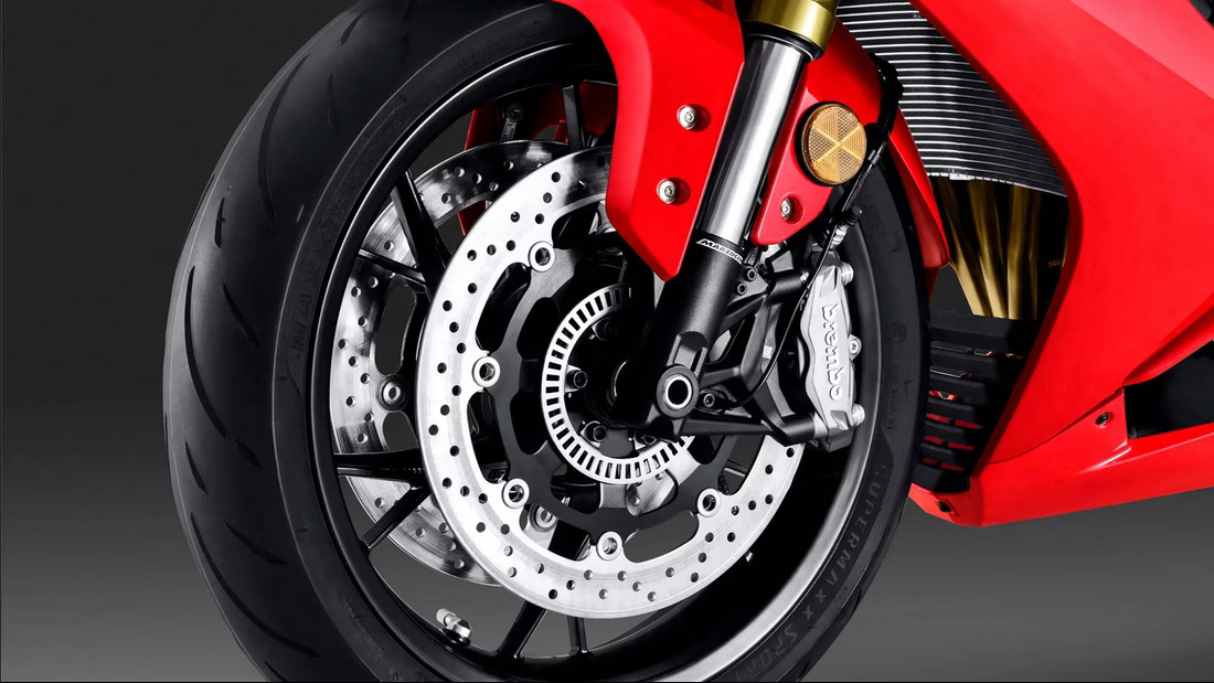 QJMotor SRK 800 RR 2023 2