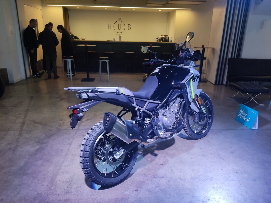 CFMOTO 450MT proti epafi 22