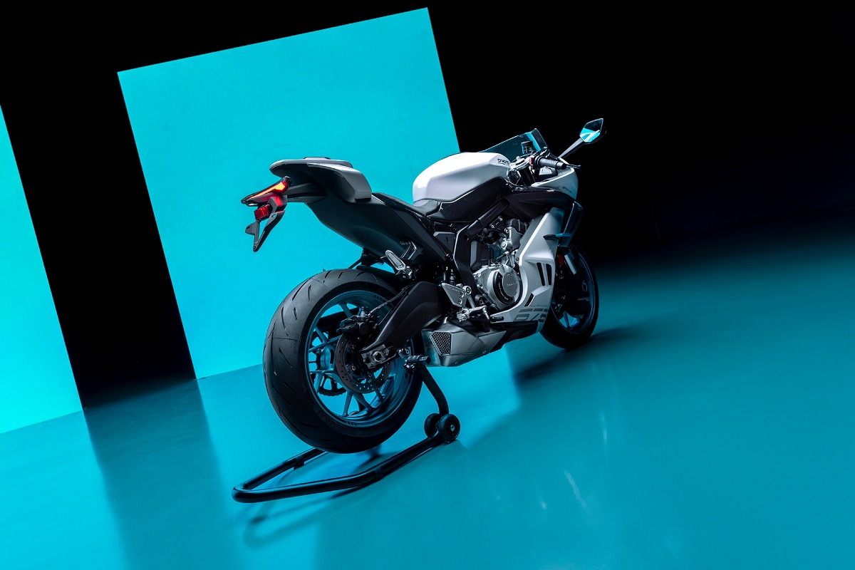 CFMOTO 675SR R 2