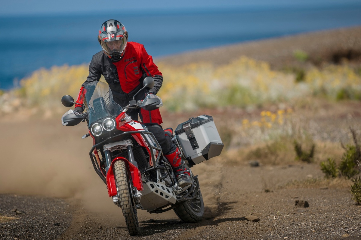 MY25 DUCATI DESERTX DISCOVERY photo5