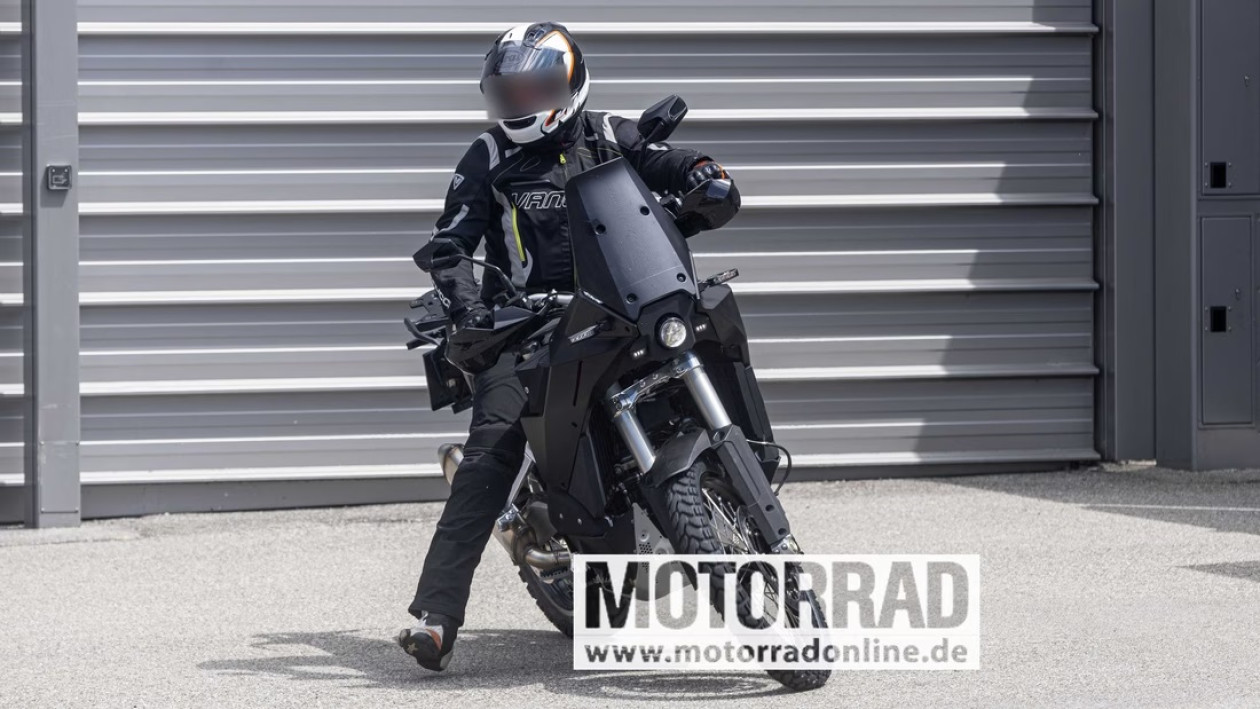 ktm 990 adv 2025 3