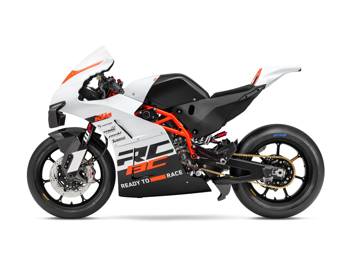 2024 KTM RC8C 7