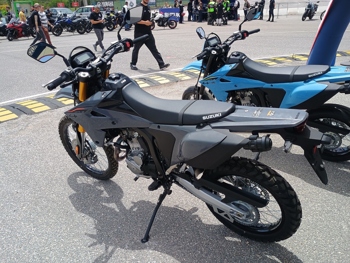 Suzuki DR Z4S DR Z4SM Suzuki Festival 2025 7