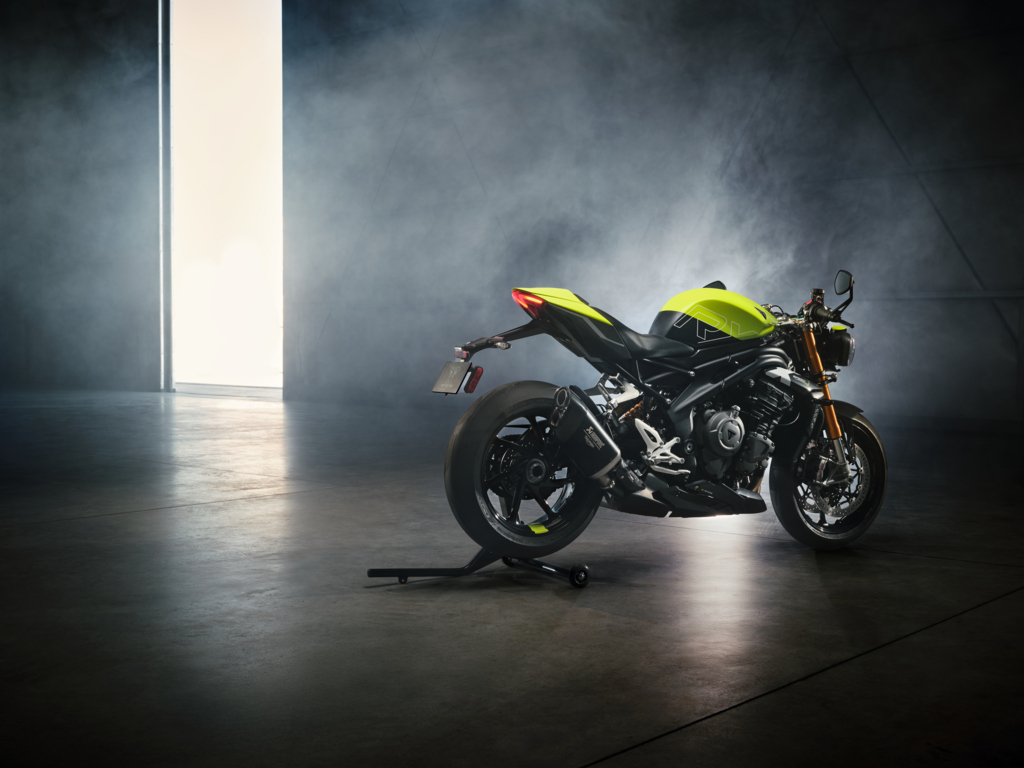 OE SpeedTriple1200RX MY25 18686 JP